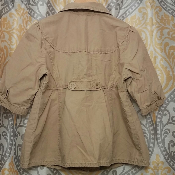 Kakhi Cropped Jacket - Picture 2 of 5